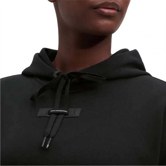On Cloud Running Hoodie in Black - Picture 4 of 14
